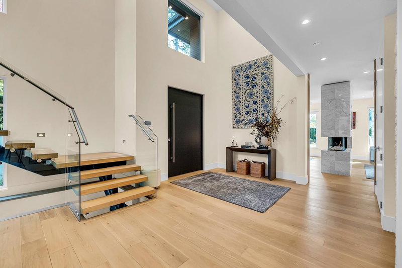 5141 Sarita Avenue, North Vancouver, V7R 2M4 | Image 3