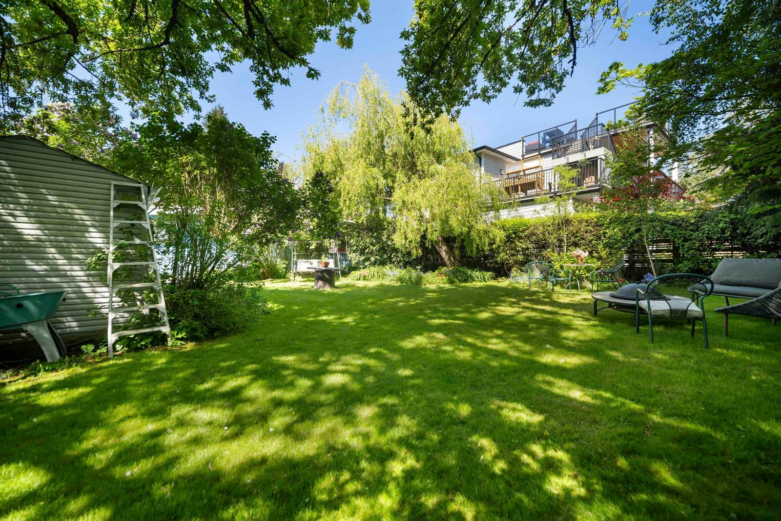 Listing Image 6