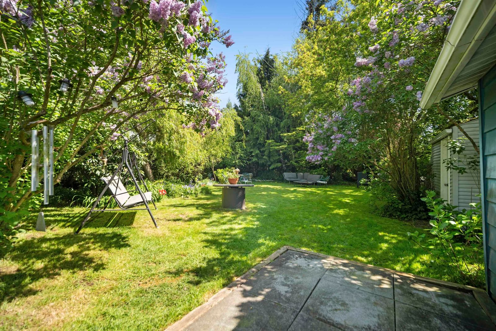 Listing Image 8