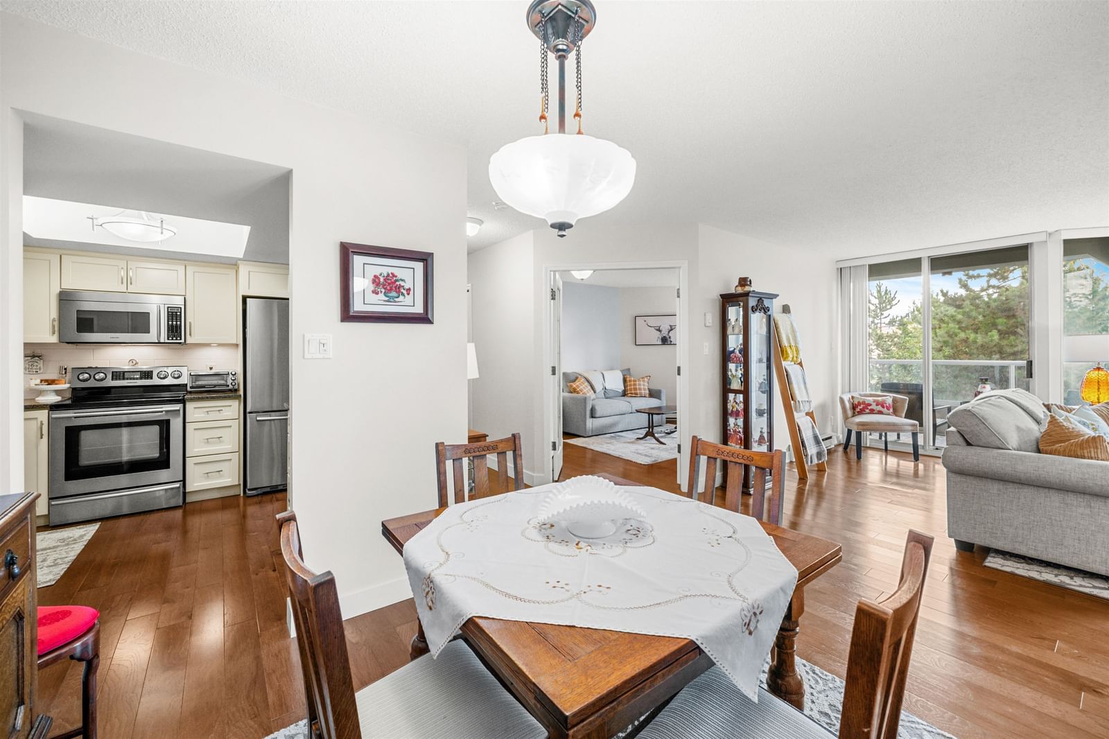 Listing Image 15