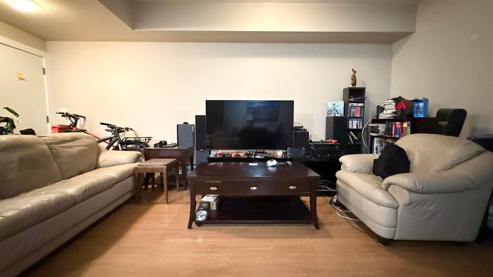 Listing Image 37
