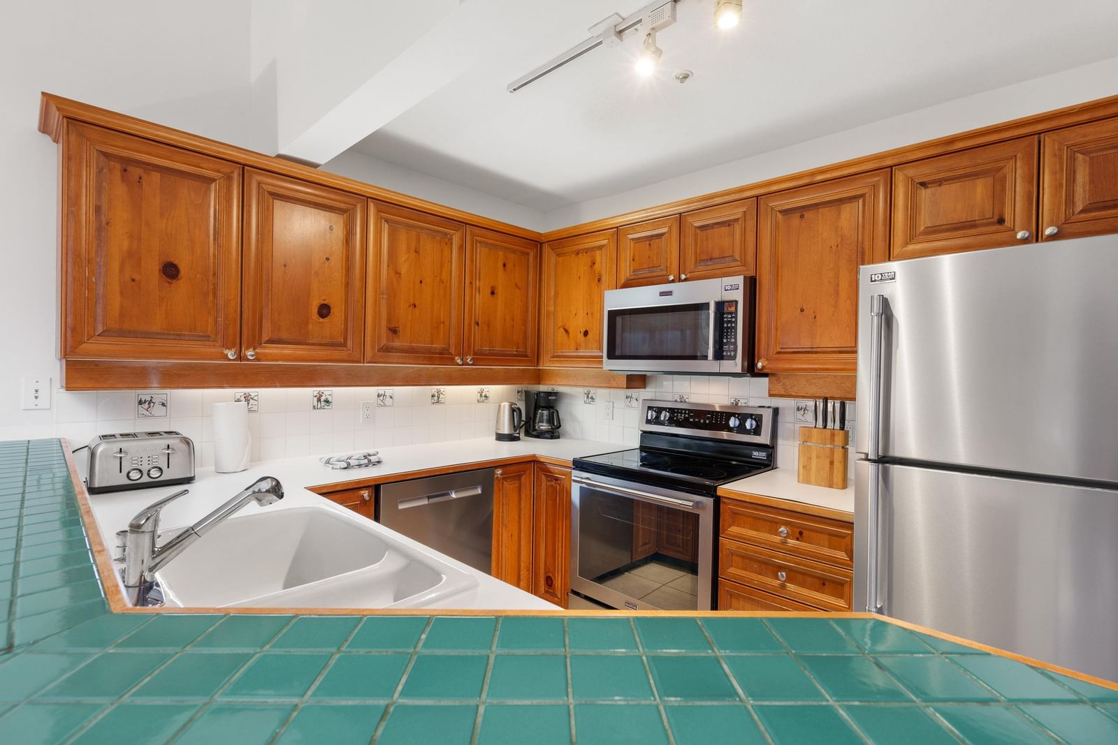 Listing Image 8