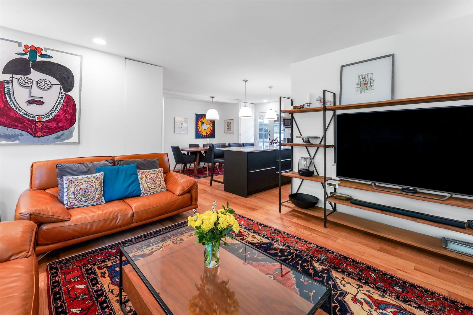 Listing Image 15