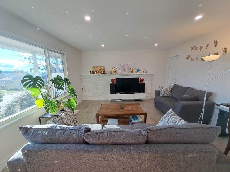 131 Rickman Place, New Westminster, V3L 4P8 | Image 2