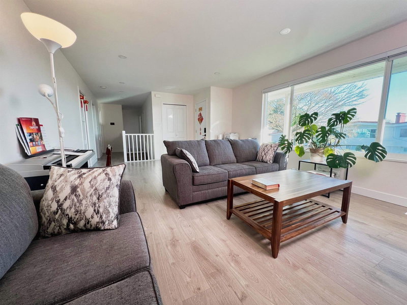 131 Rickman Place, New Westminster, V3L 4P8 | Image 3