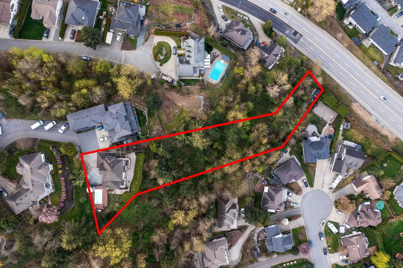 35993 Eaglecrest Place, Abbotsford, V3G 1E7 | Image 2