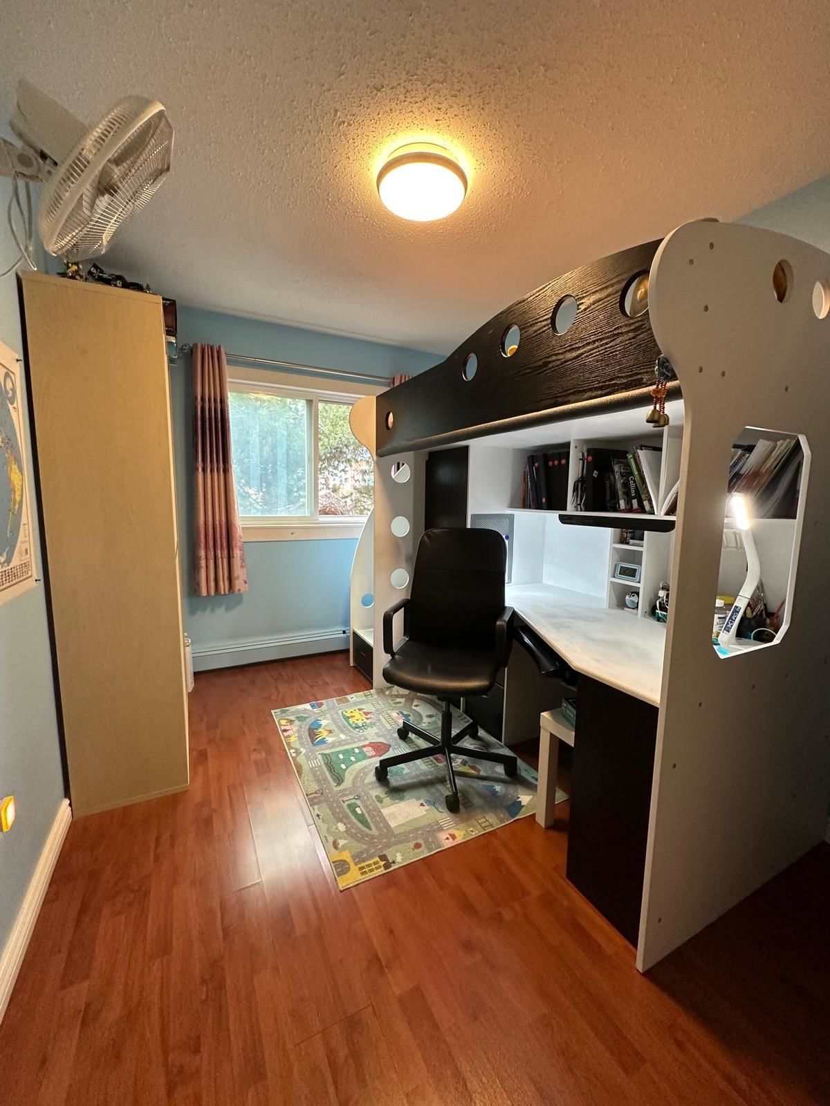 Listing Image 14