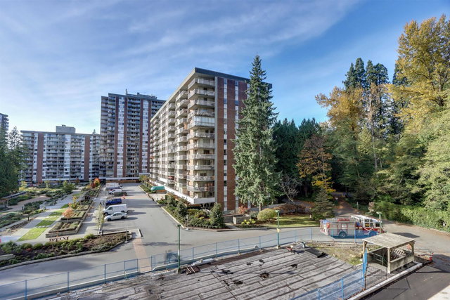 510 - 2008 Fullerton Avenue