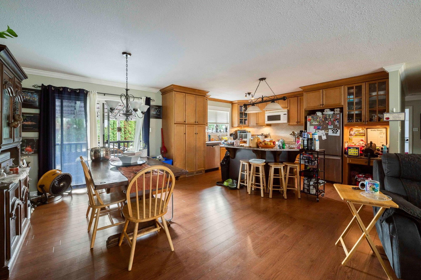 Listing Image 8