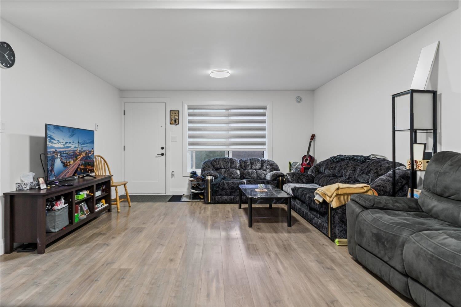 Listing Image 33