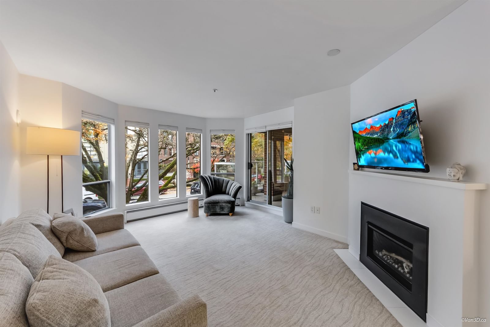 Listing Image 9