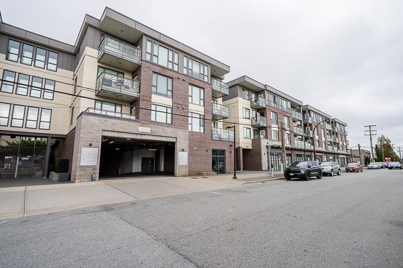 PH18 - 5355 Lane Street, Burnaby, V5H 0H1 | Image 2