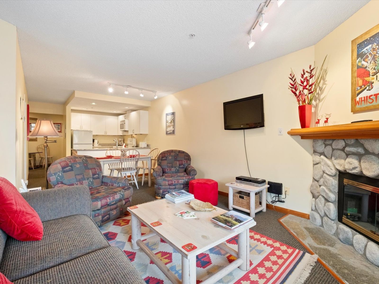 Listing Image 8