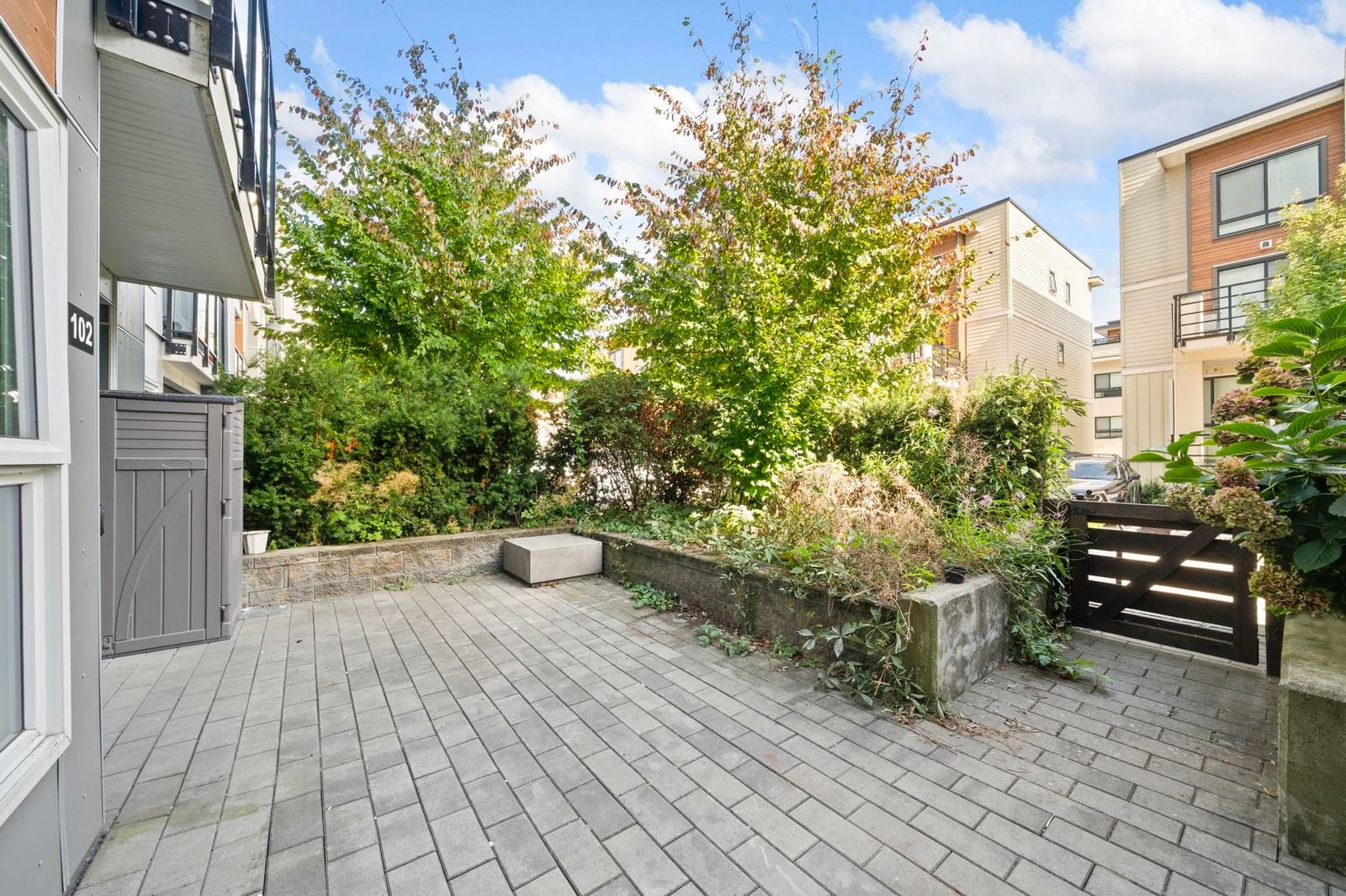 Listing Image 9