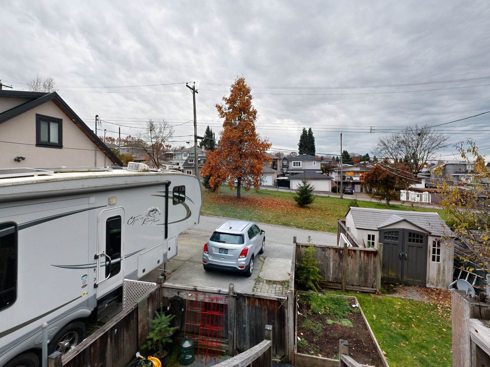 Listing Image 11