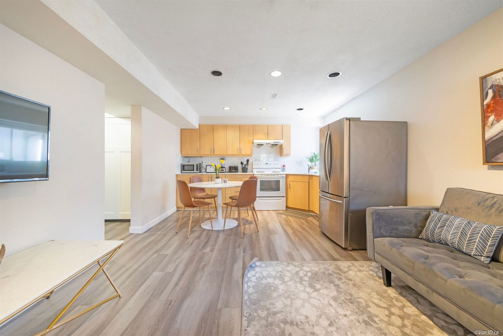 Listing Image 19