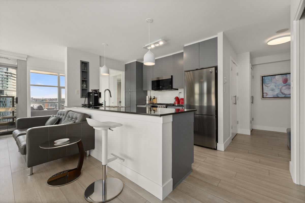 Listing Image 9
