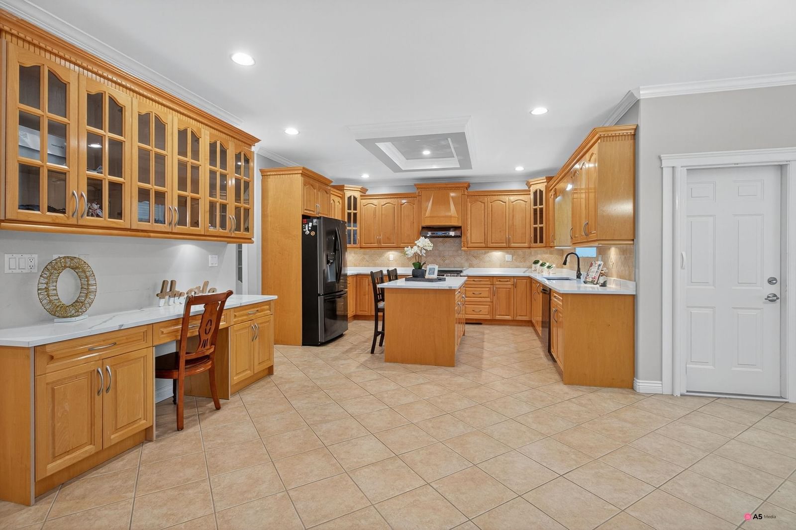 Listing Image 14