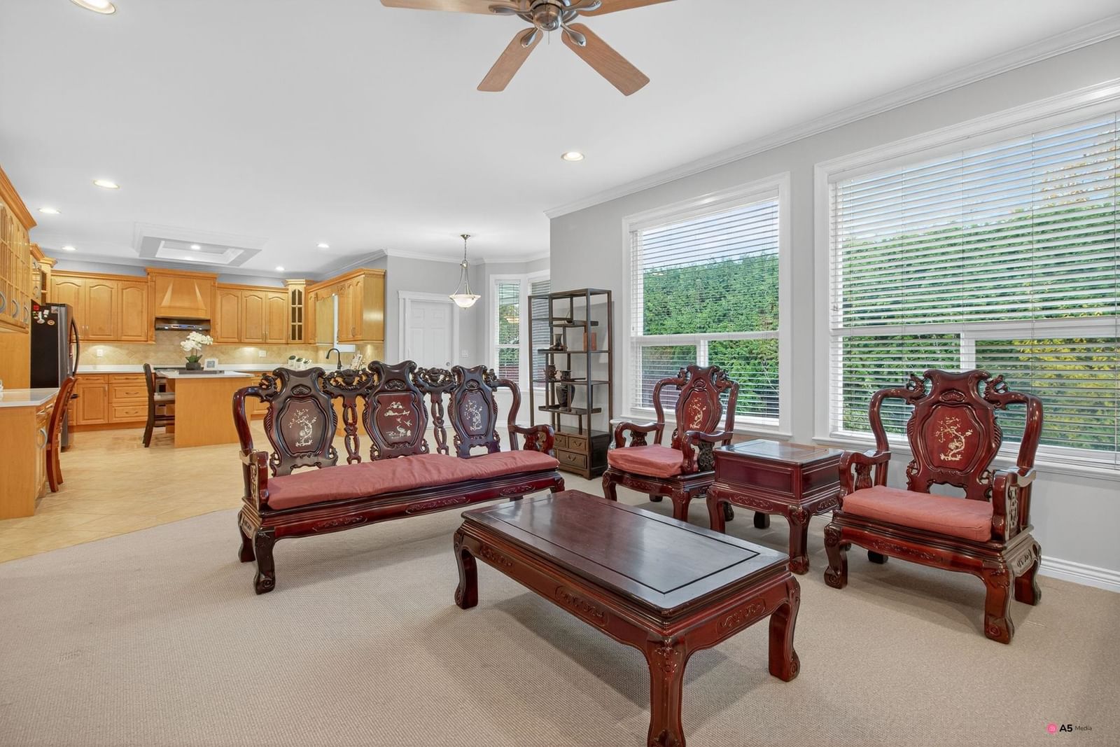 Listing Image 19