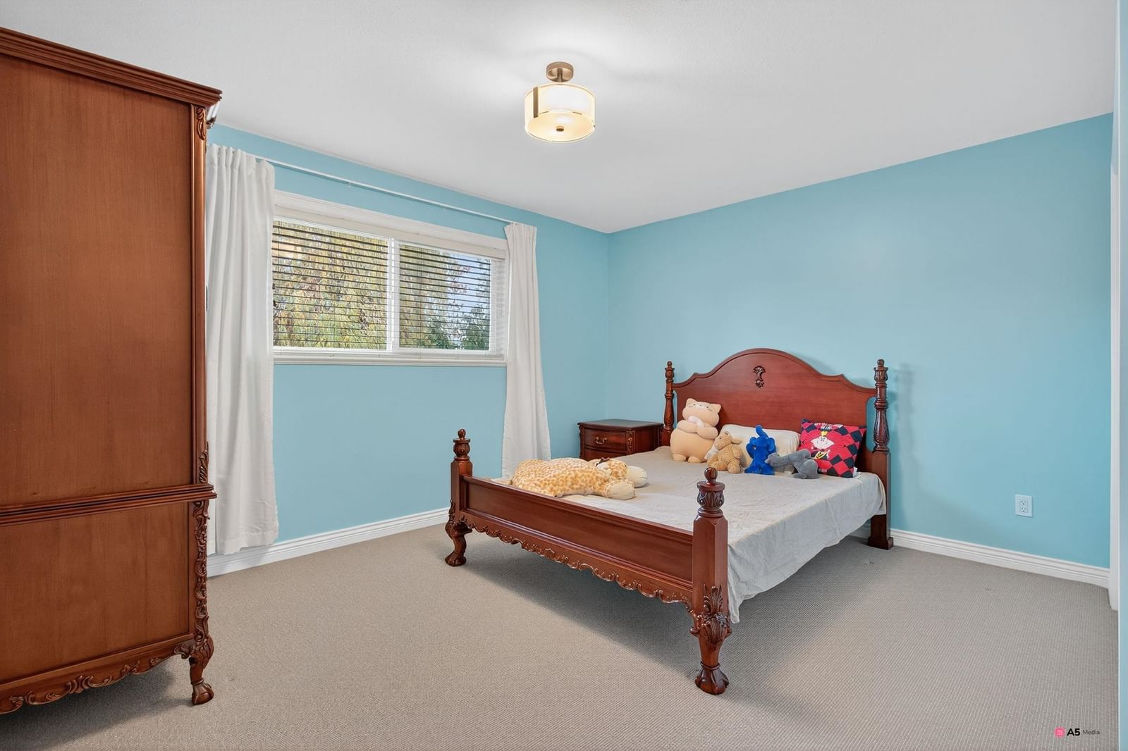 Listing Image 36
