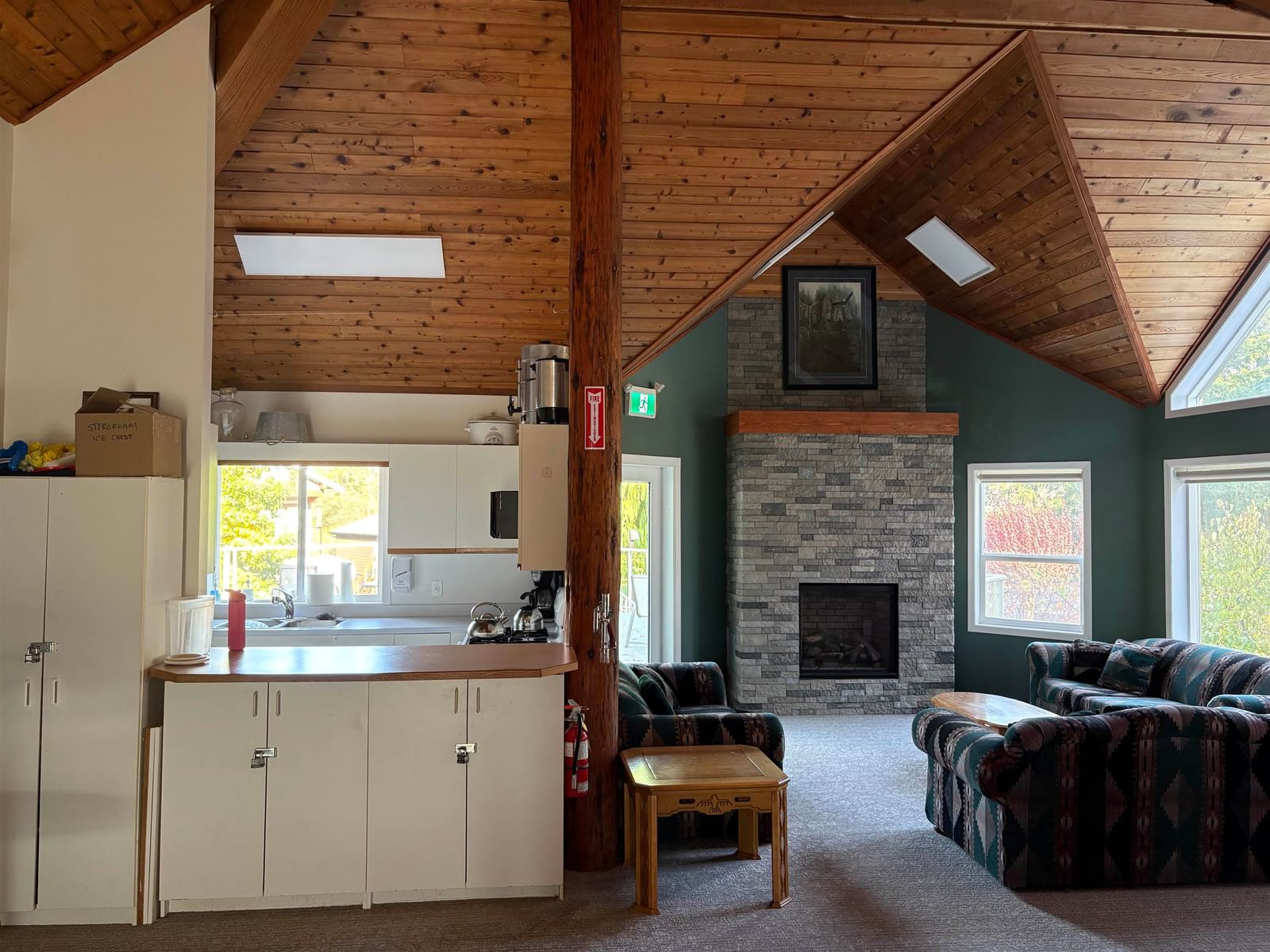 Listing Image 9