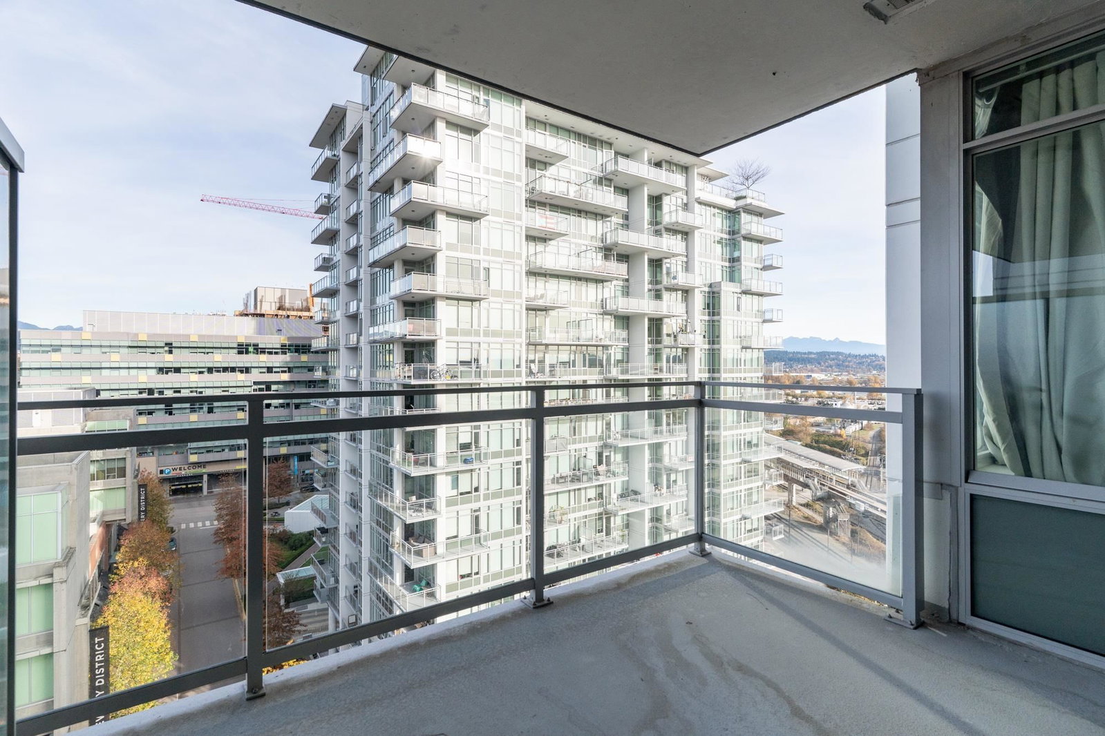 Listing Image 19