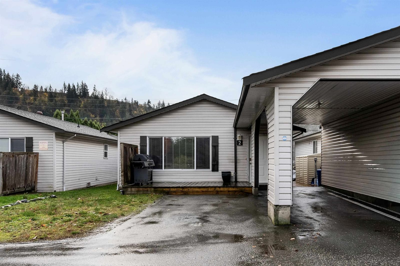 Listing Image 8