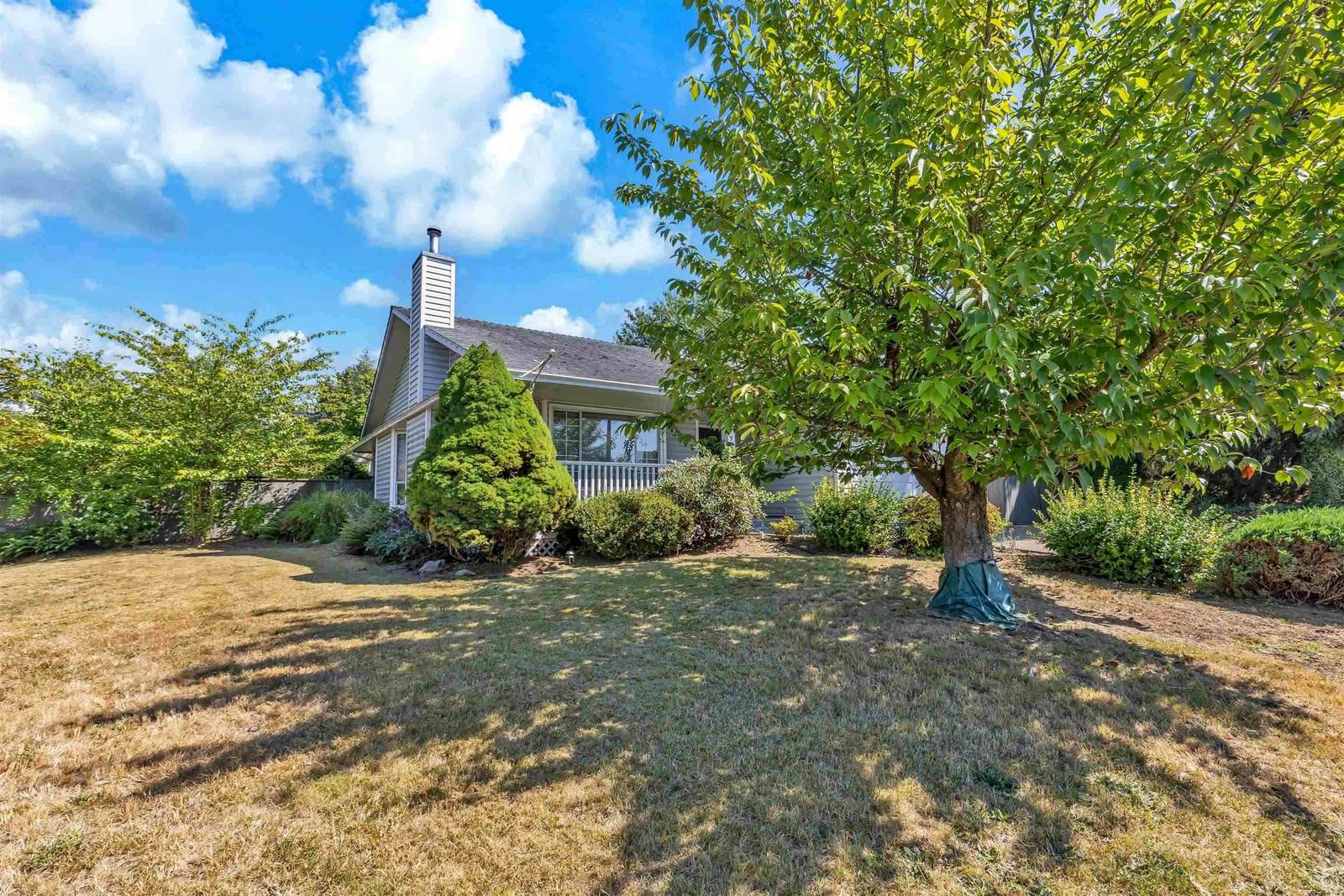 Listing Image 3