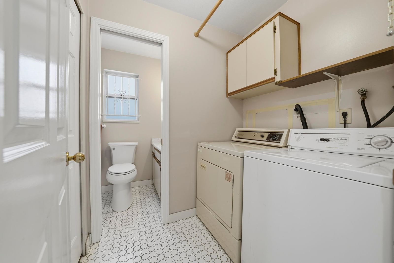 Listing Image 17