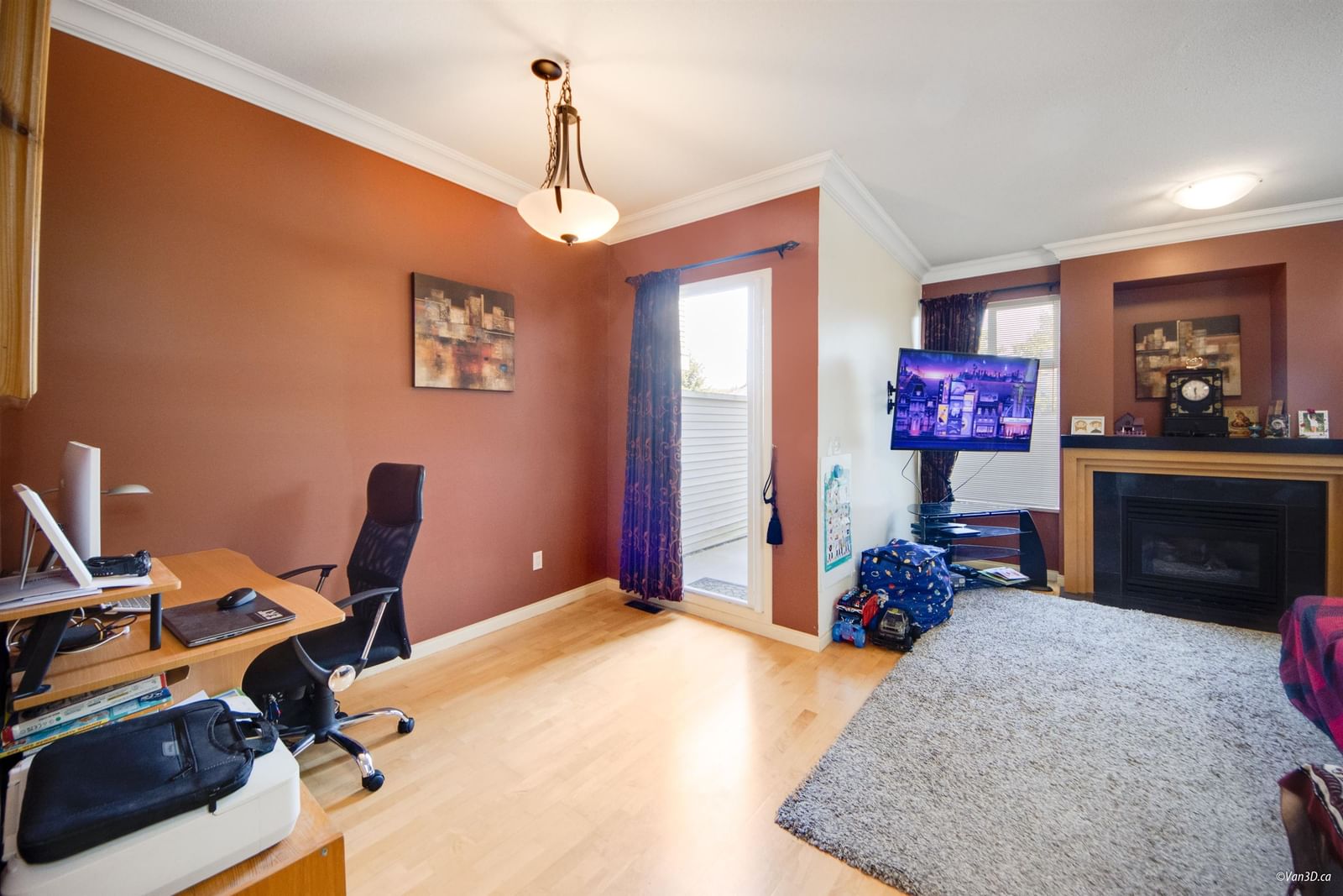 Listing Image 11