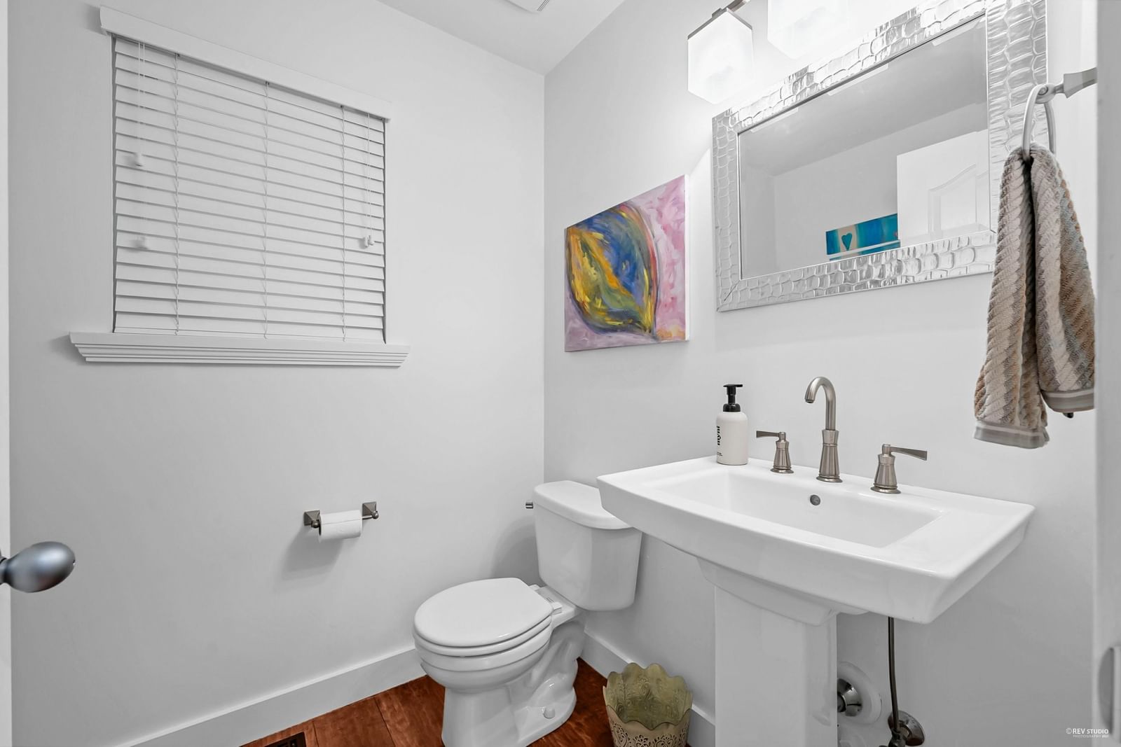 Listing Image 13