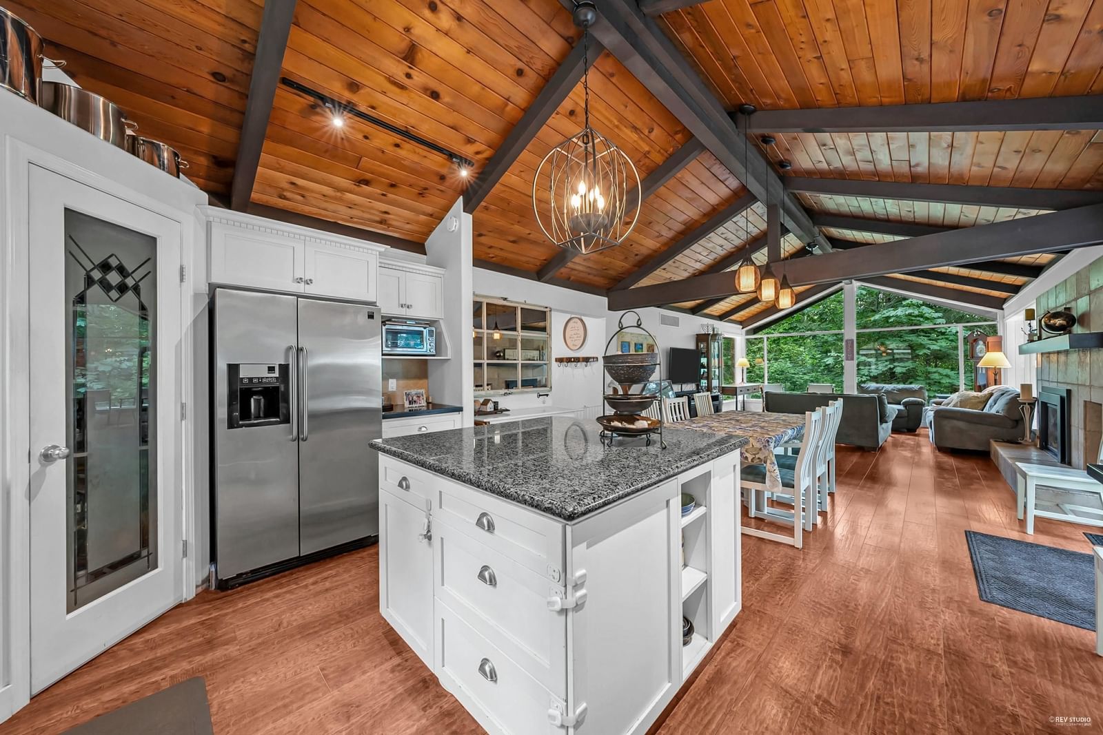 Listing Image 15