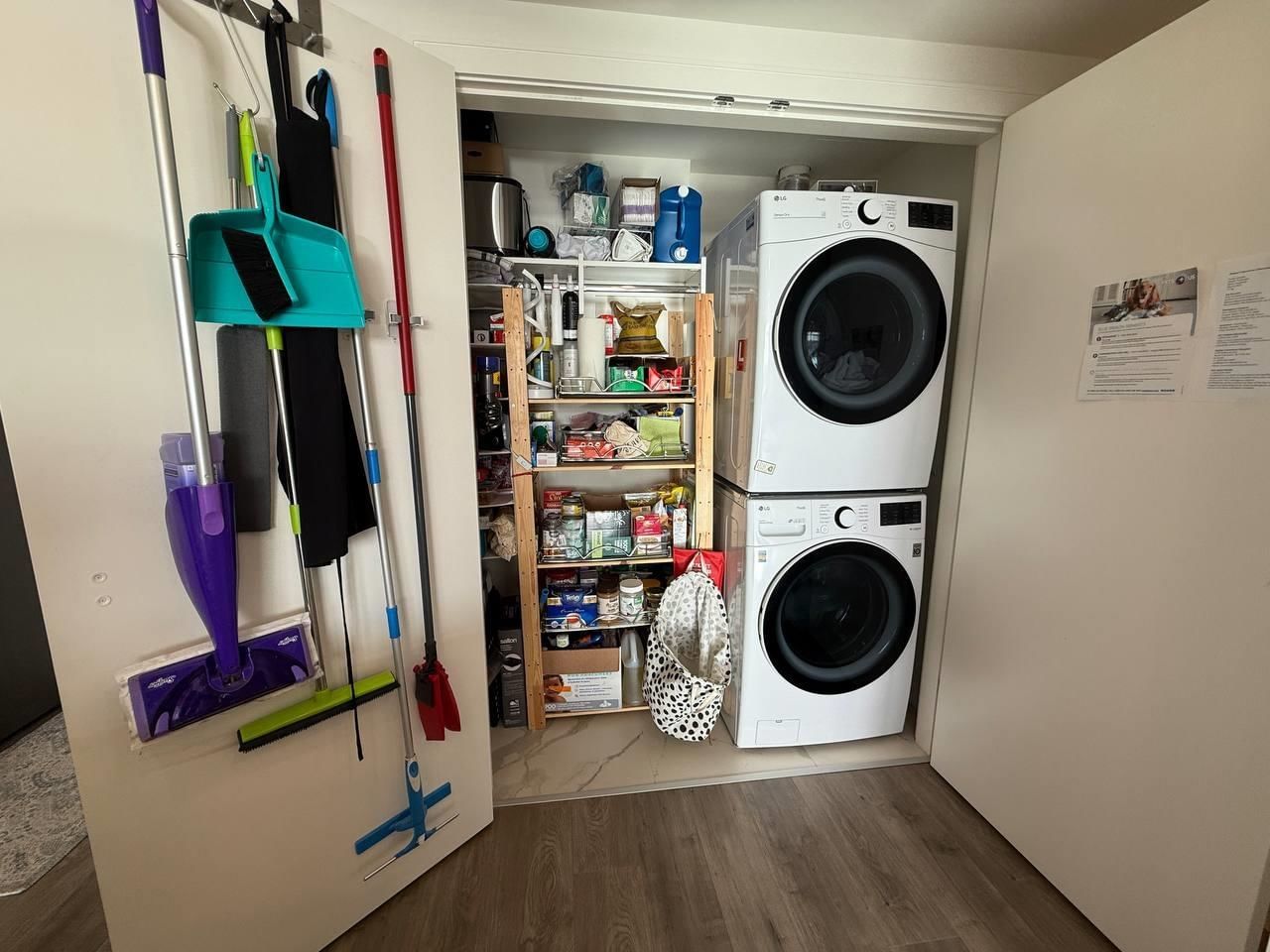 Listing Image 8