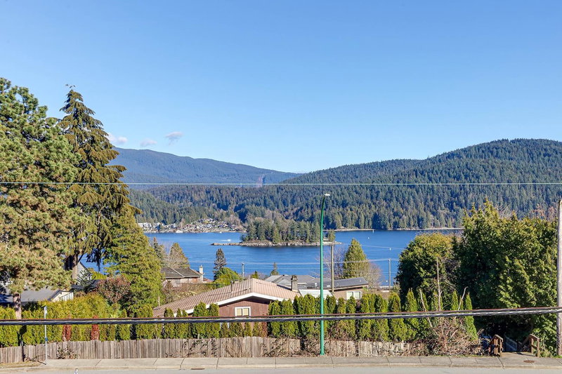 4254 Caddy Road, North Vancouver, V7G 1B7 | Image 3