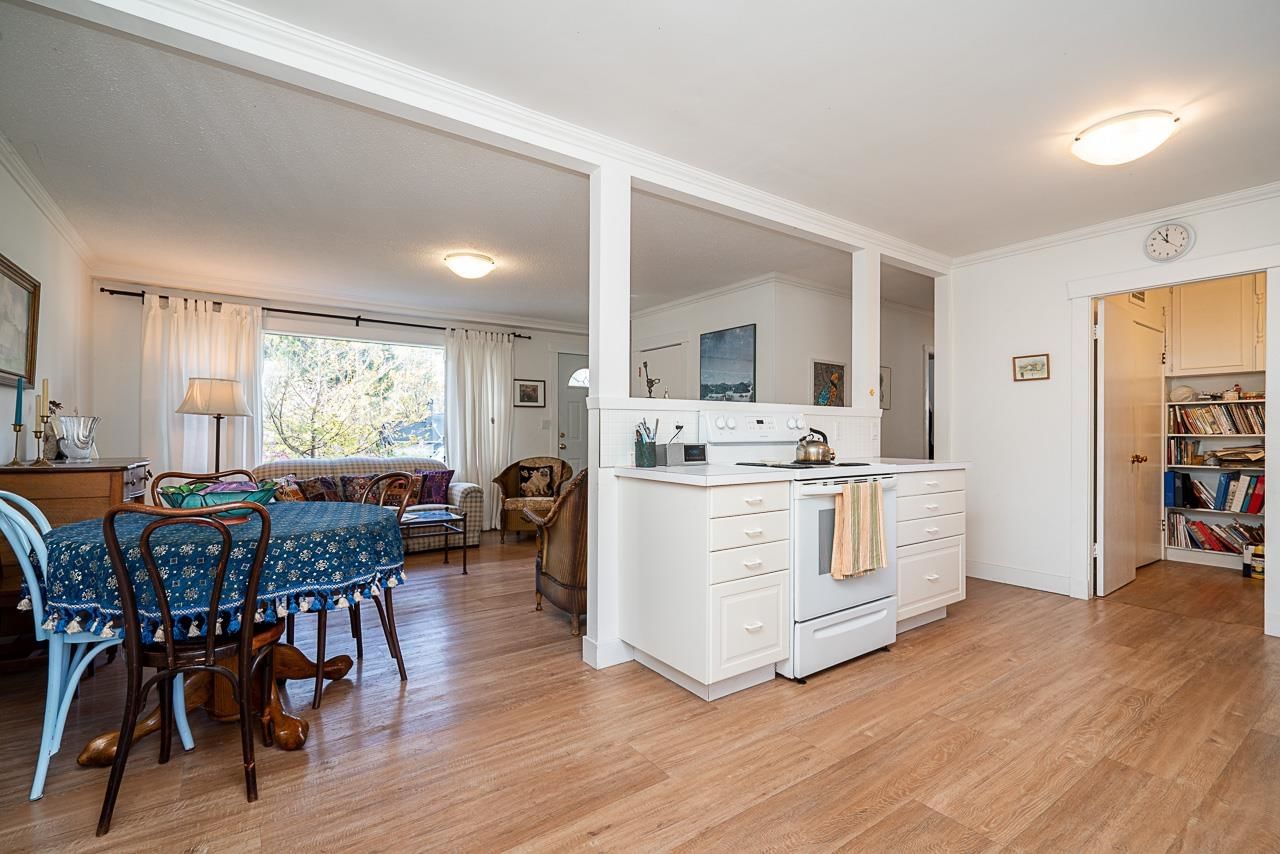 Listing Image 8