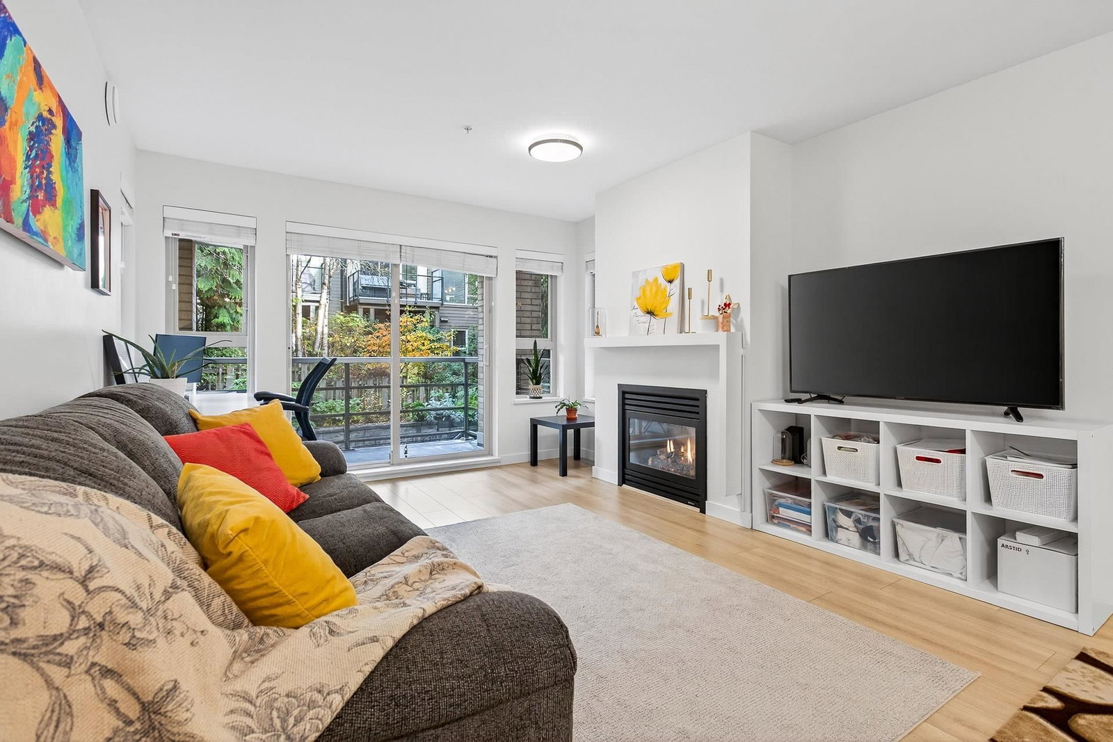 Listing Image 12
