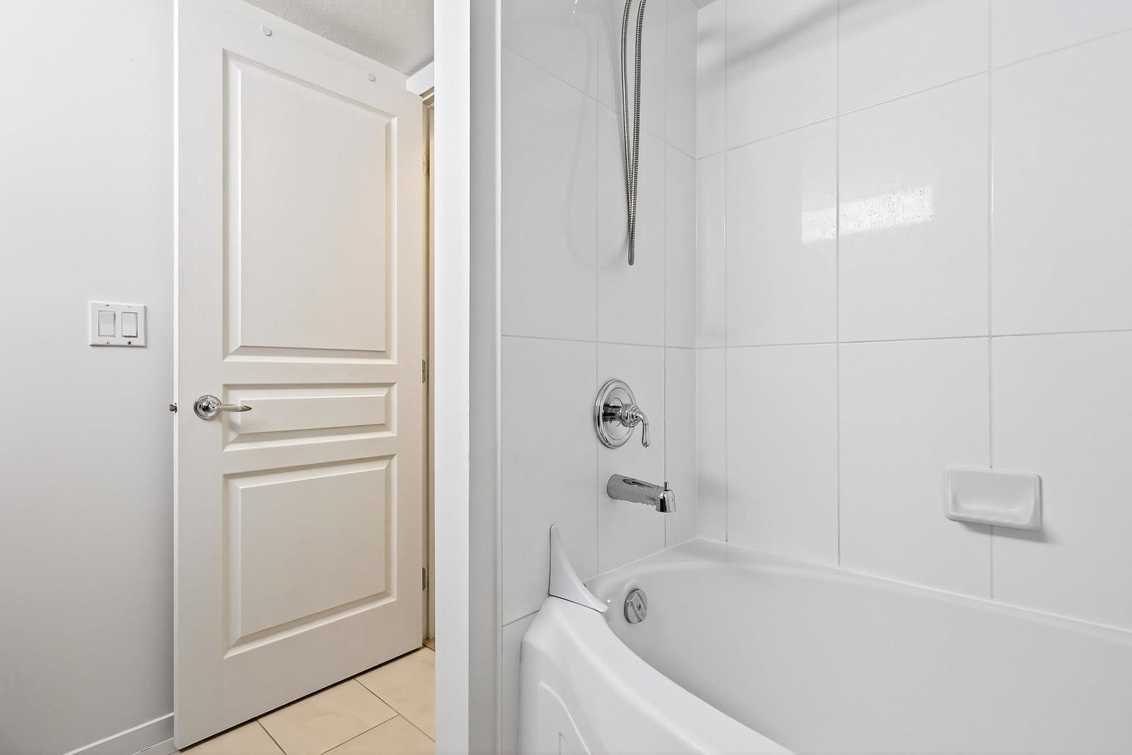 Listing Image 24