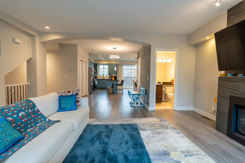 50 20738 84 Avenue, Langley, V2Y 0J6 | Image 2