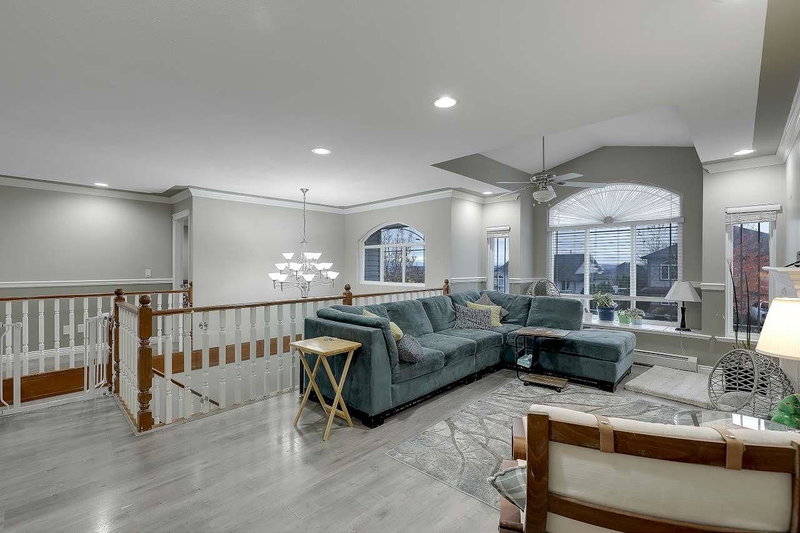 8010 Topper Drive, Mission, V2V 7B5 | Image 2