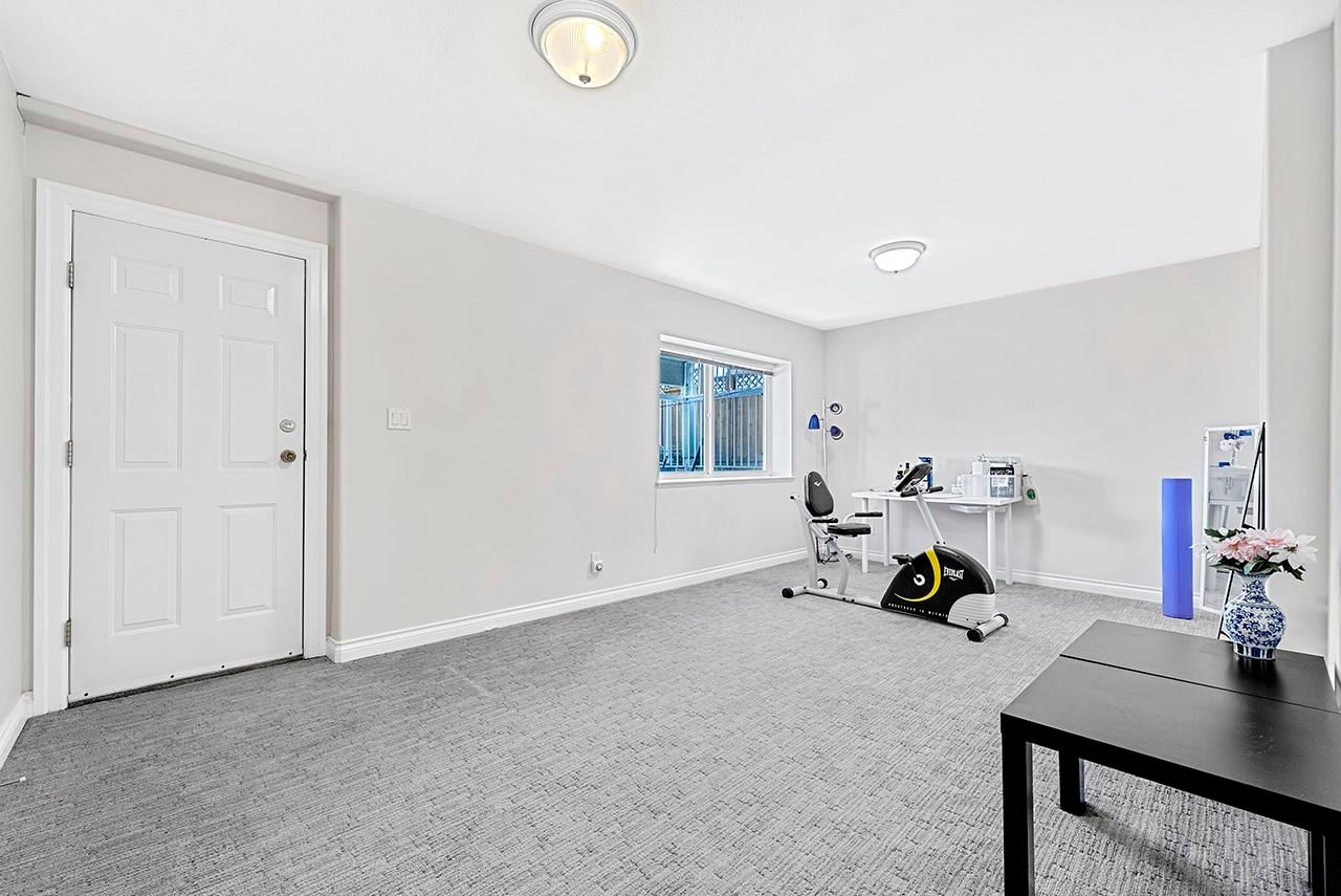 Listing Image 18