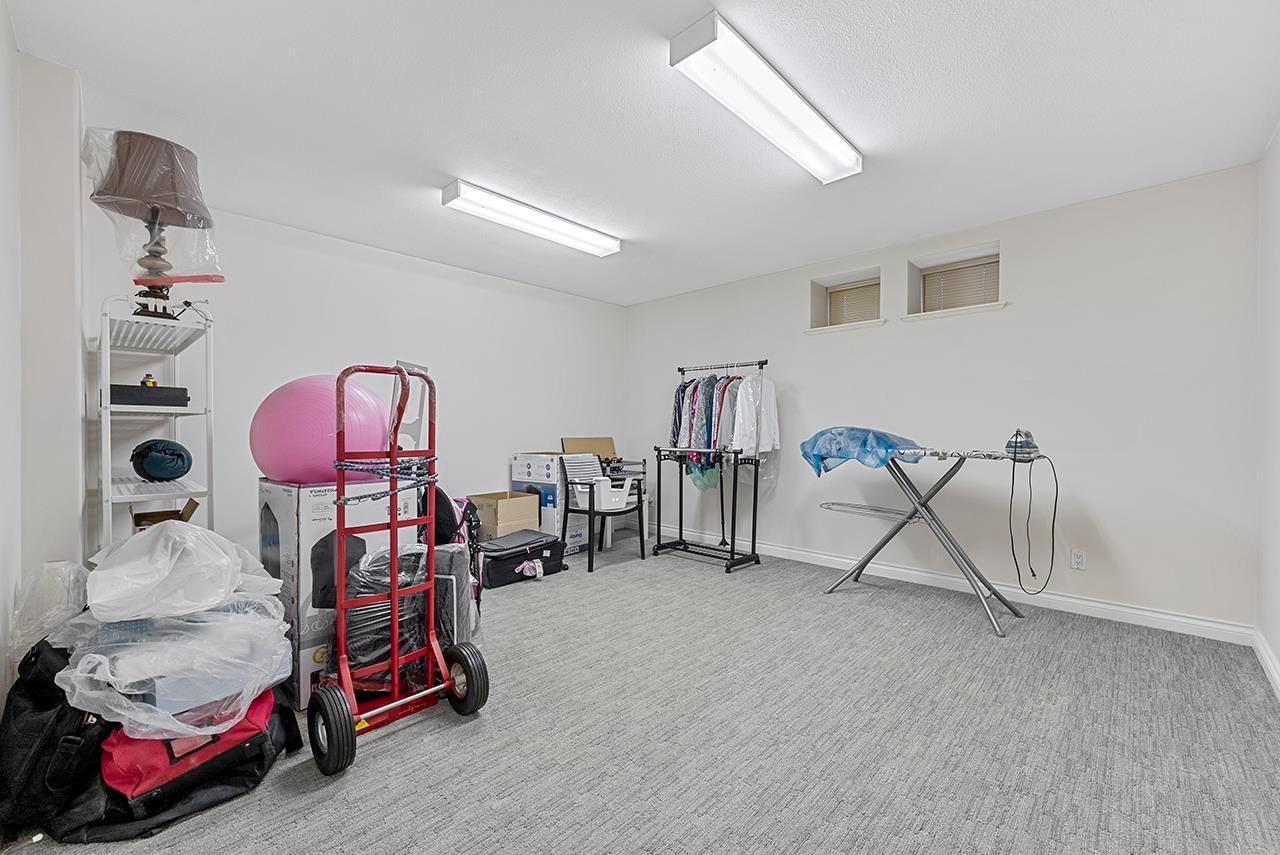 Listing Image 20