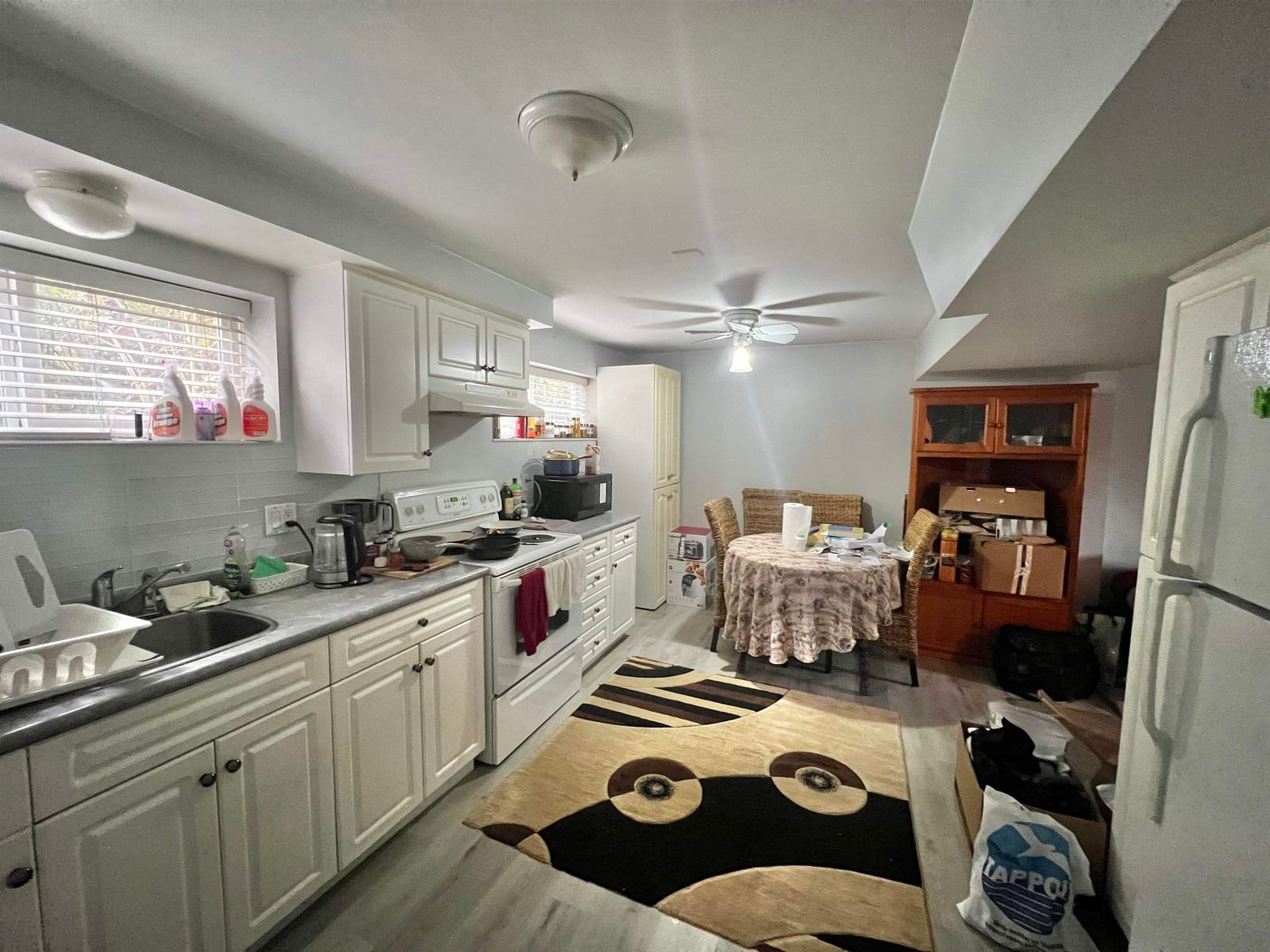 Listing Image 20