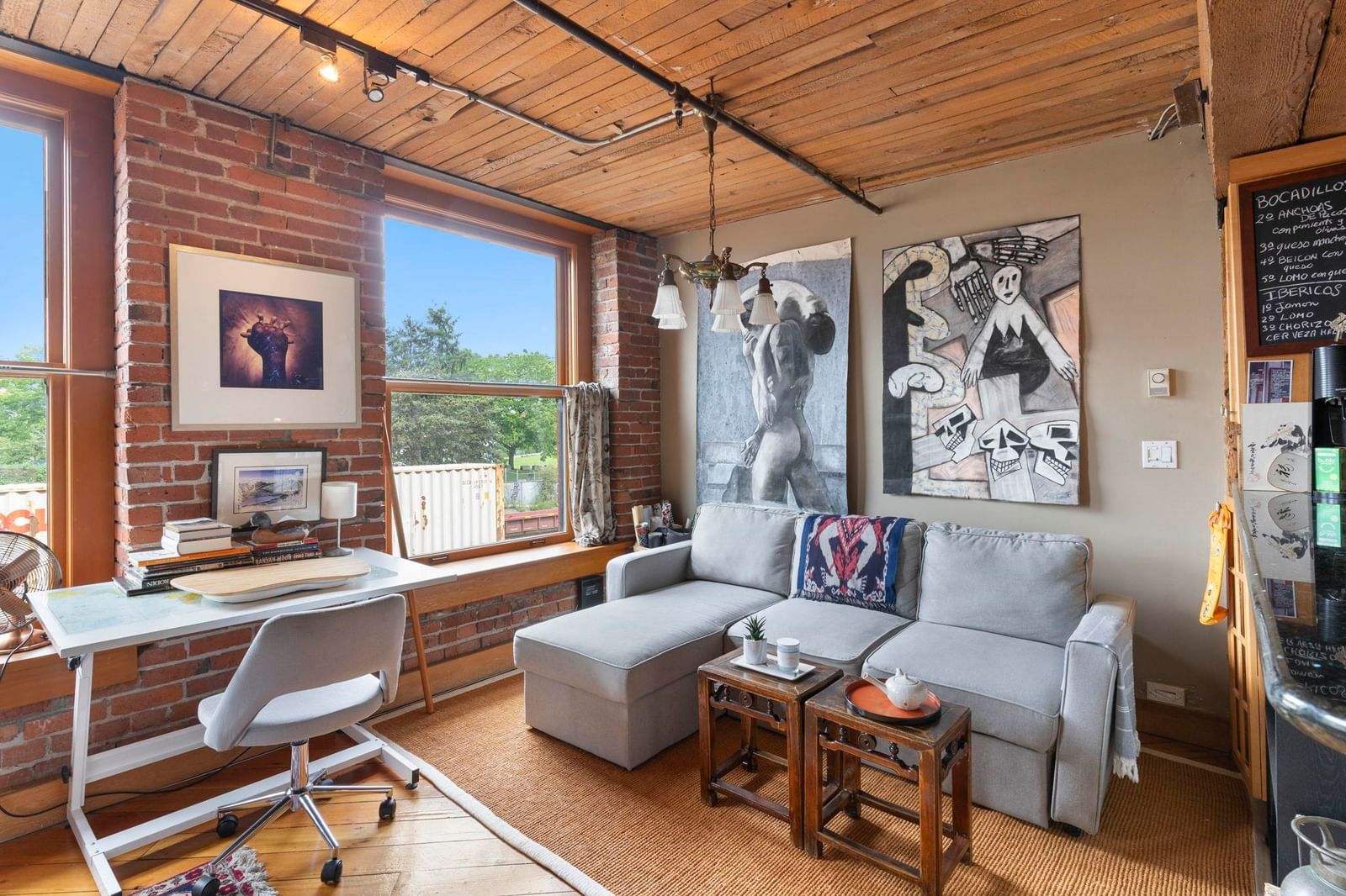 Listing Image 13