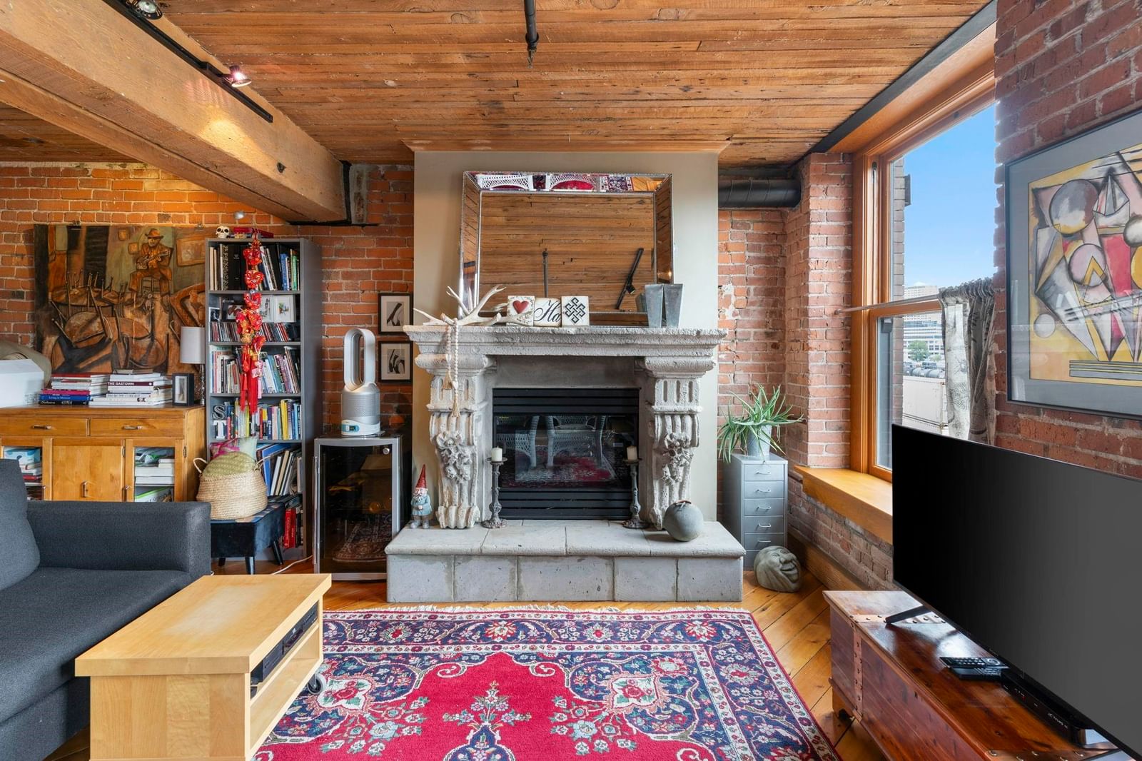 Listing Image 7