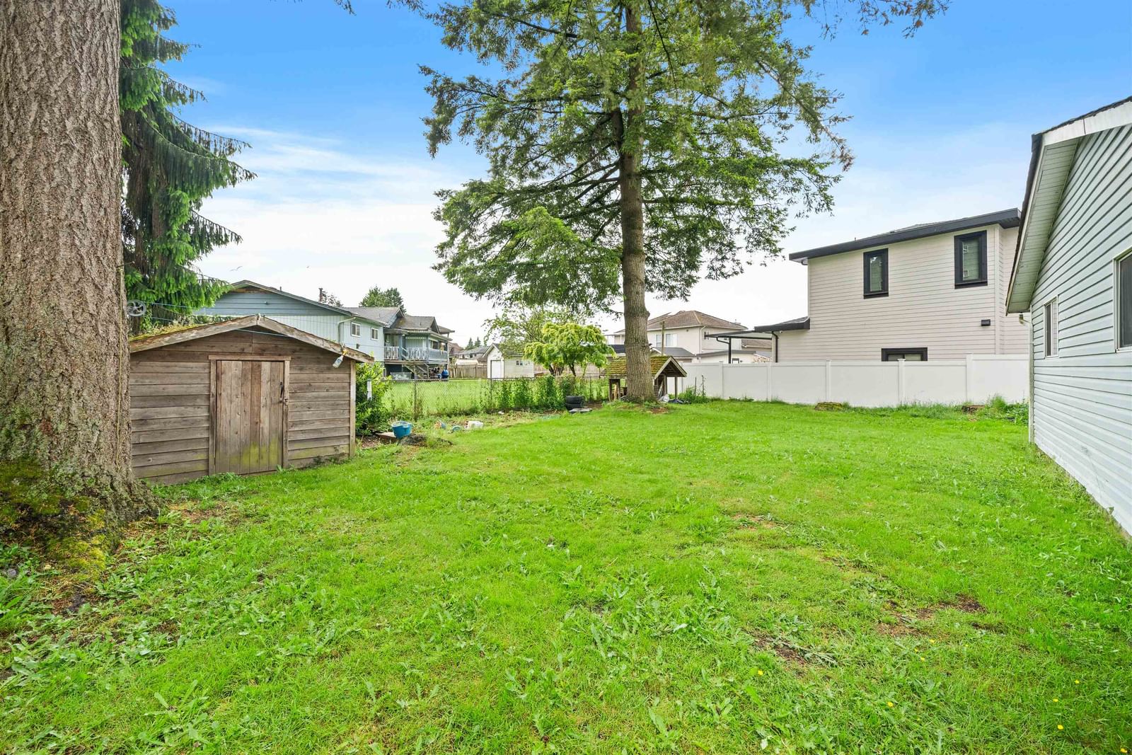 Listing Image 24