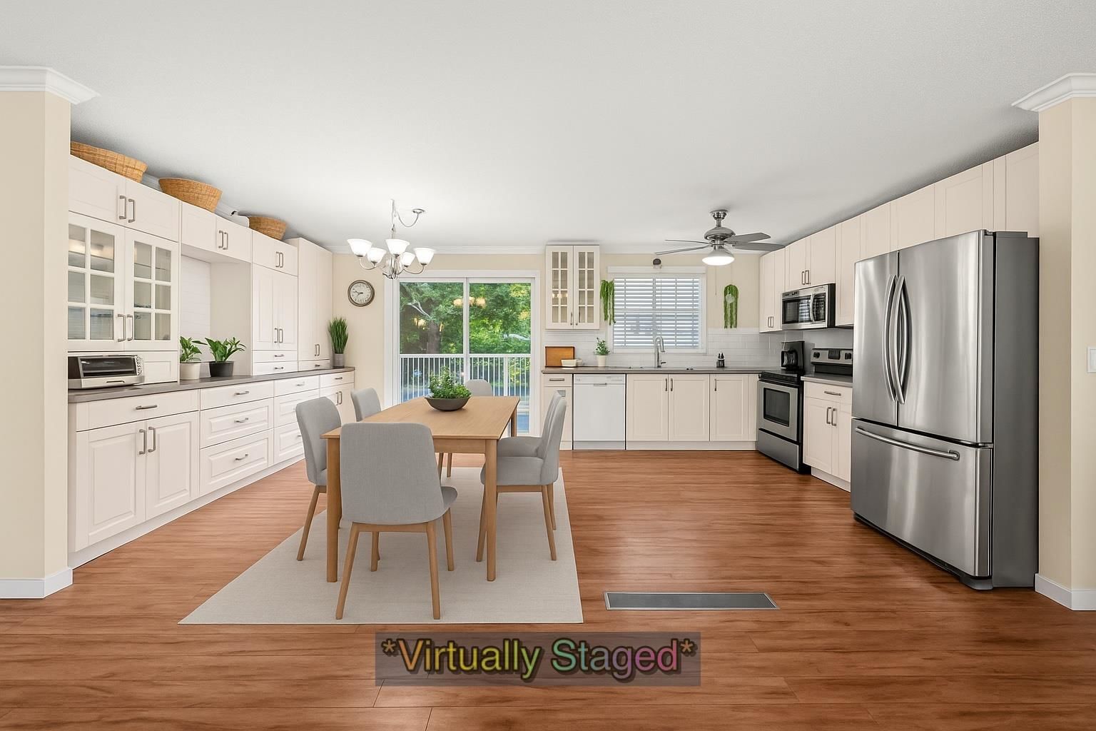 Listing Image 12