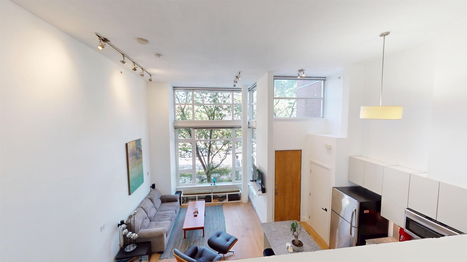 Listing Image 14