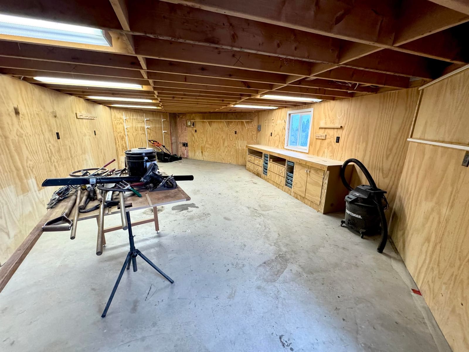 Listing Image 17