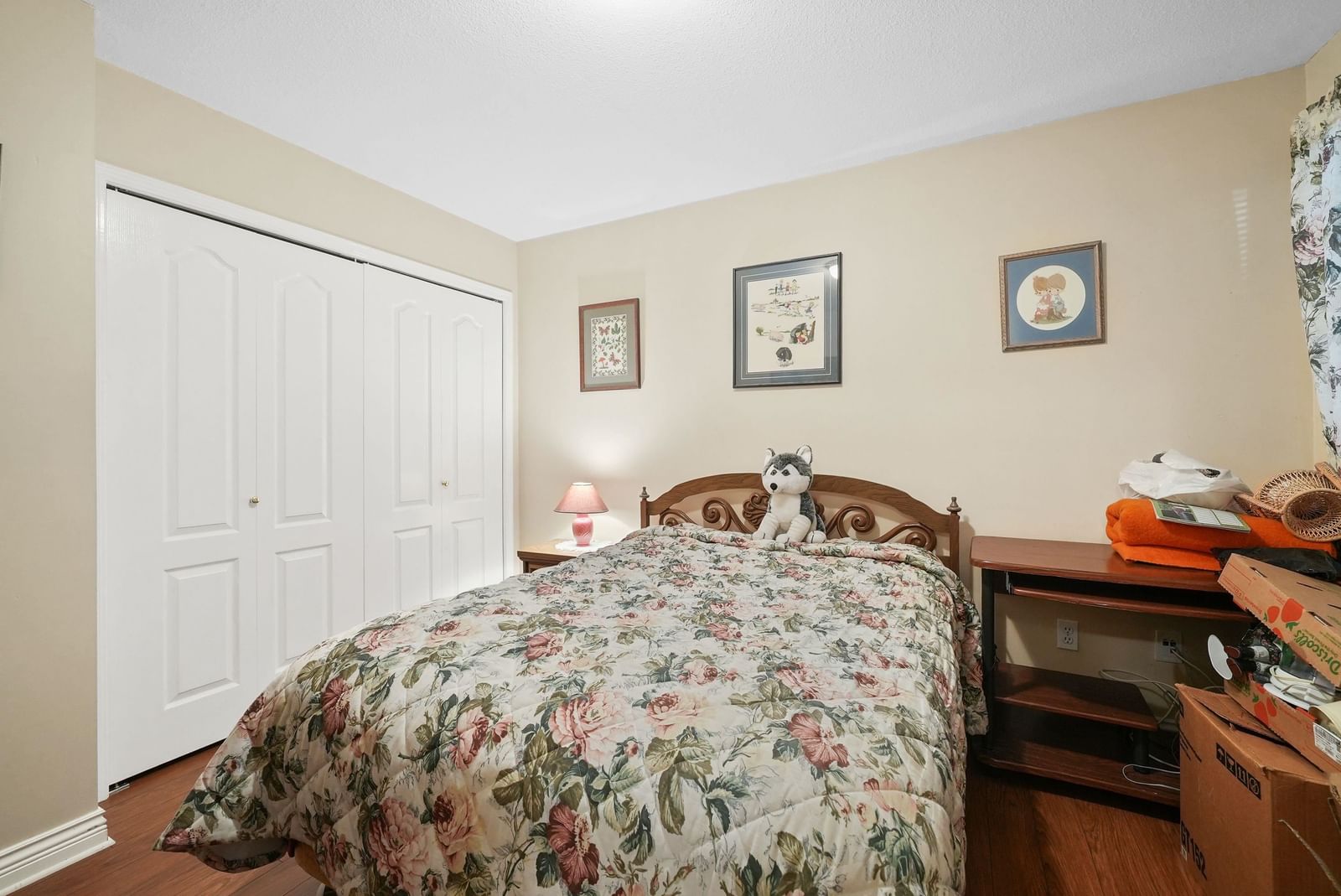 Listing Image 16