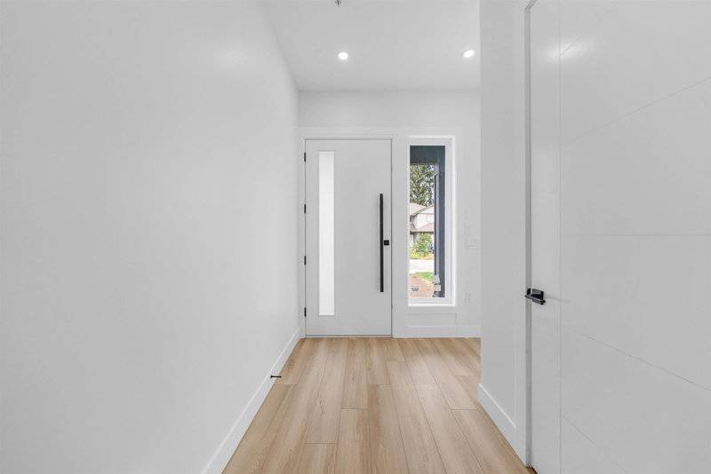 19098 Doerksen Drive, Pitt Meadows, V3Y 2C4 | Image 2